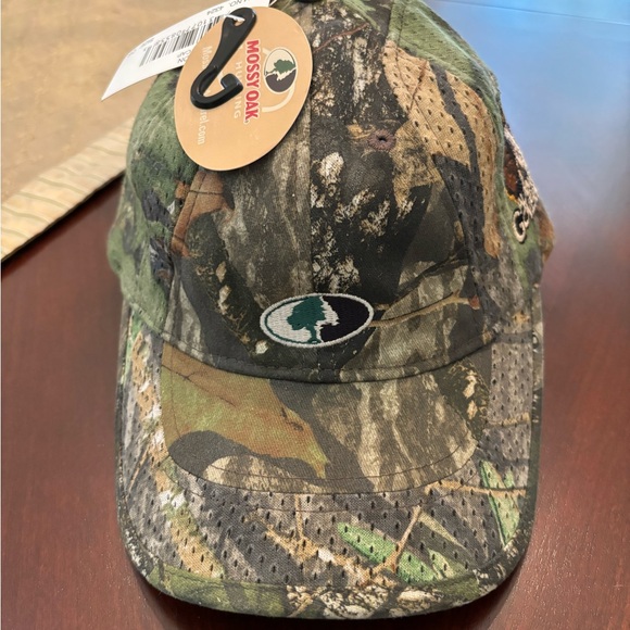 Mossy Oak Other - Mossy Oak Camo hat New with tags!